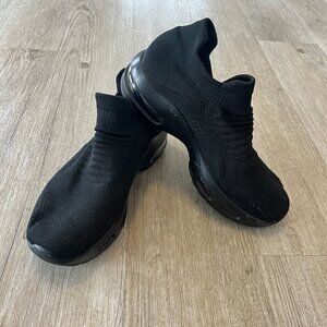Unisex Black Slip On Work Shoes - W10 / M8